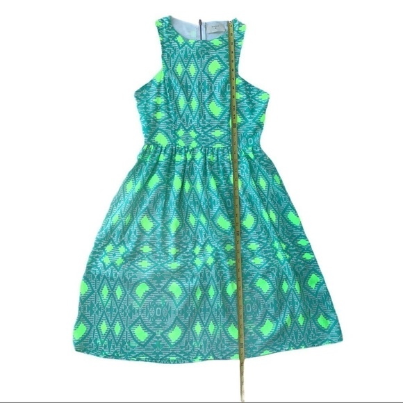 Everly Boutique Teal and Lime Geometric Patterned Mini  Dress Size Small - Picture 11 of 15